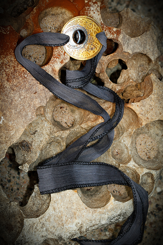 Banded Black Onyx on Universal Ribbon