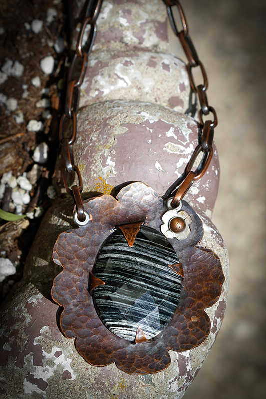 Oval Pinstripe Agate Necklace